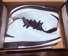 Size 7 GS - Jordan 2 Retro 2022 Mid Chicago