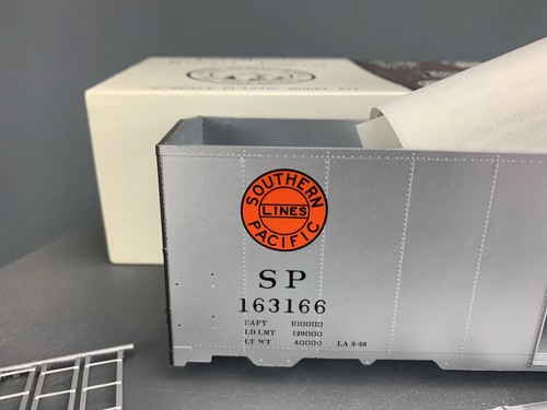 O Intermountain 1937 AAR 40’ Boxcar Kit Southern Pacific Overnight #163166 O2552 | Zustand: New