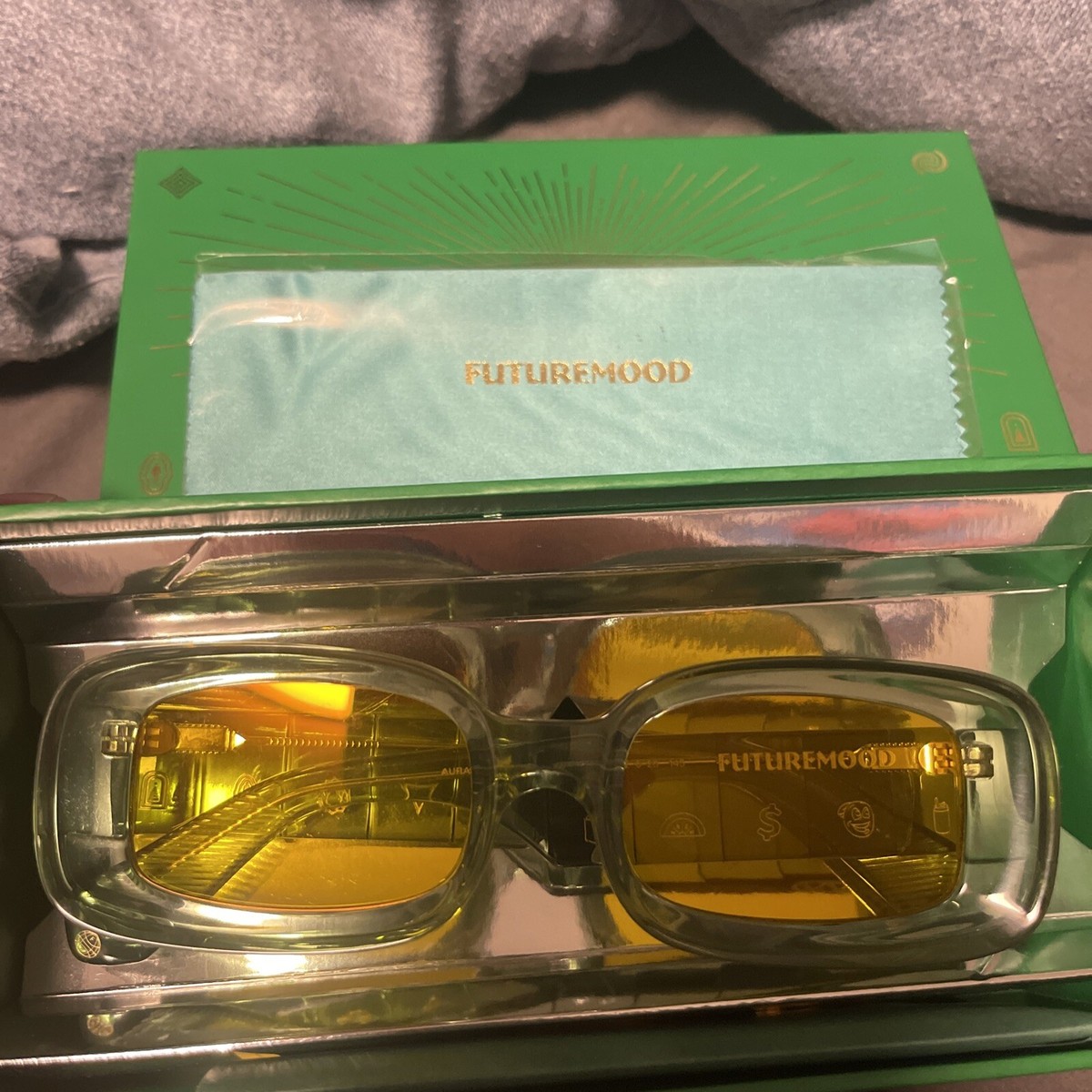 Lyrical Lemonade Cash App Future Mood Sunglasses Limited  display picture 3