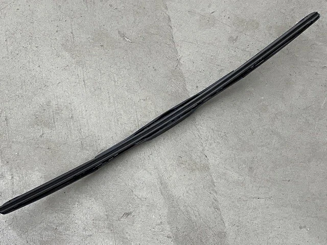 Genuine Mopar Front Wiper Blade Right 68194930AB | eBay