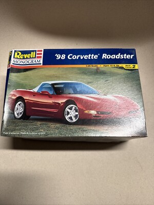1998 '98 Chevrolet Corvette Roadster Model Car Kit Revell Monogram 1:25 85-2527