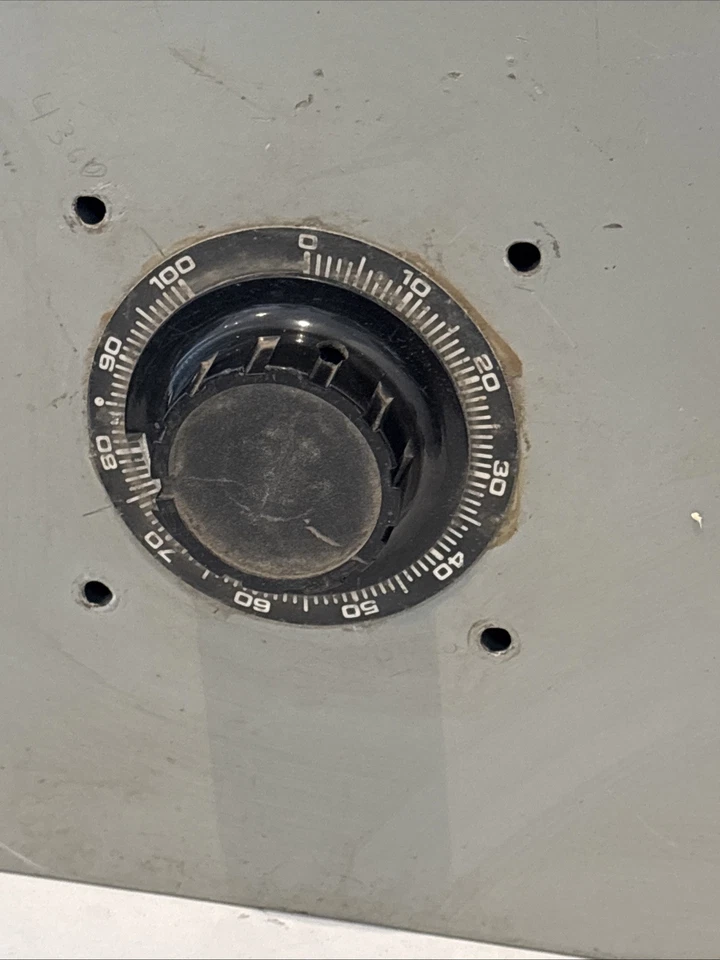 "Caja metálica 14x16x6"" con transformador variable Warner Electric 116CU (tal cual)" Foto 2 de 4