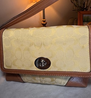 バッグ Coach Hamptons Signature hand Bag y2k Coach F13066 Hamptons Turnlock Flap Yellow Signature Shoulder Bag