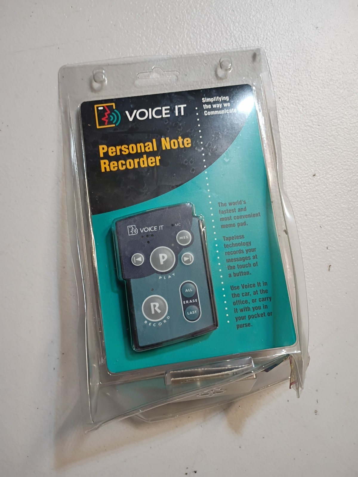 Clip-on Mic Battery Operated 40s