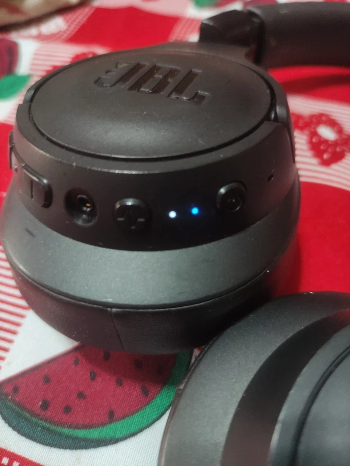 JBL Tune 760NC, foto 3 di 3