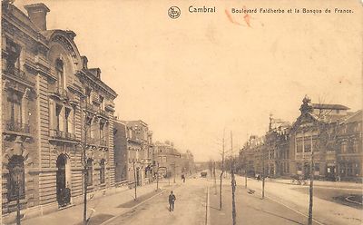 AK Cambrai Boulevard Faldherbe et la Banqua Feldpost Artill. Mun. Kol. 258.