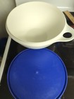 Tupperware Thatsa Jr Mixing Bowl 12 cup White With Blue Seal — photo 3