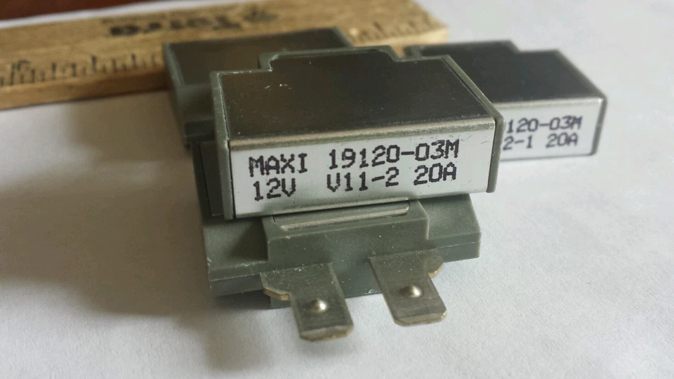 INTERRUPTOR AUTOMÁTICO 4 piezas restablecimiento ATC 20 amperios COOPER BUSSMANN MAXI 19120-03M 4 piezas Foto 2 de 2