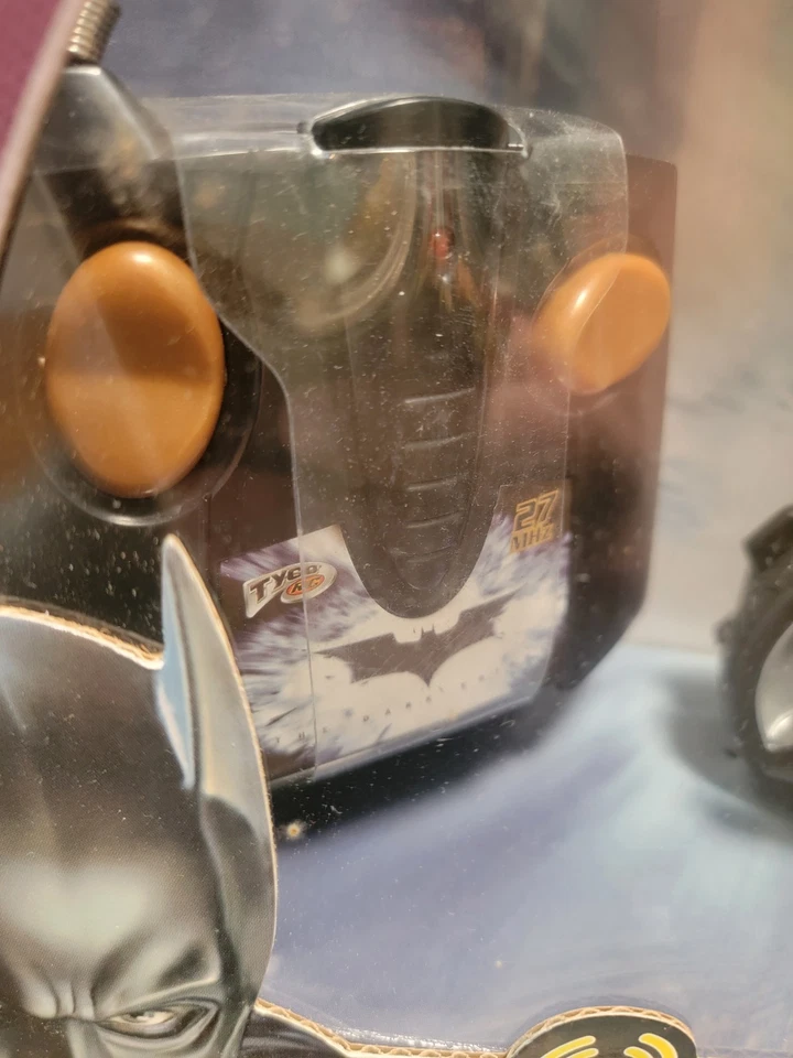 New Tyco RC Radio Control BatCycle BATMAN The Dark Knight 27MHz 2008 M6337 - Image 4 of 4