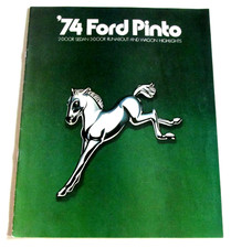 VTG 1974 Ford Pinto Original Sales Brochure 9"x11" Sedan Runabout Wagon 11p