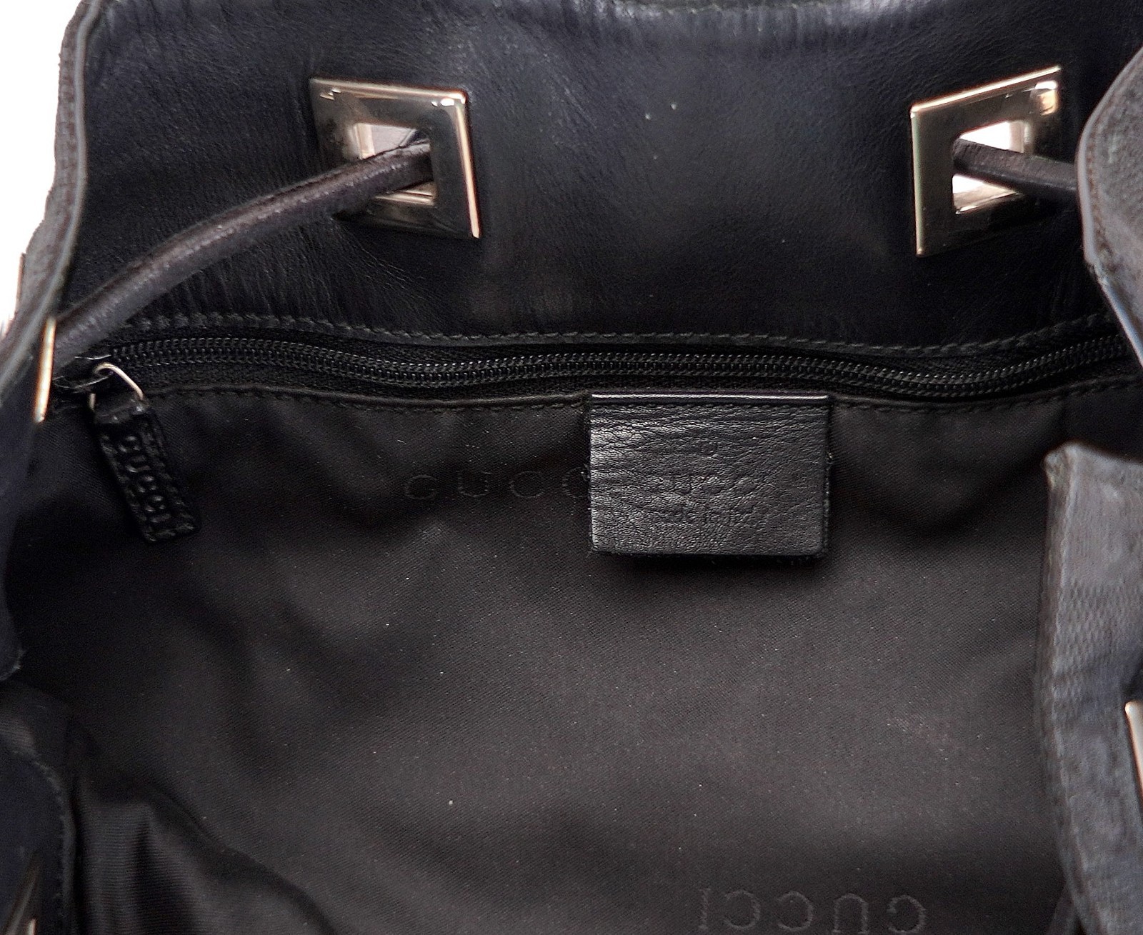 Authentic GUCCI Black Drawstring Hobo Shoulder Ba… - image 8