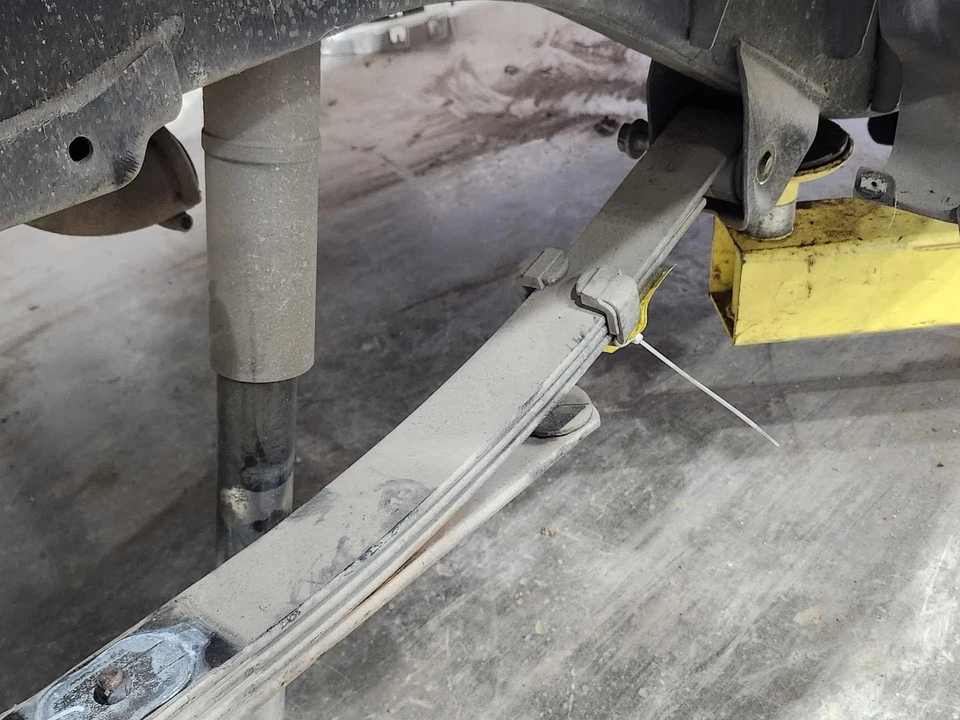 Conjunto de resorte de hoja trasera platón largo Chevy Colorado GMC Canyon 16-22 OEM 84639552 Foto 4 de 4