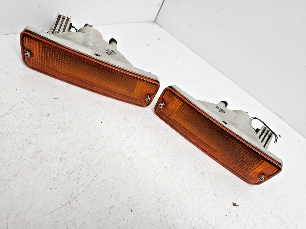 JDM ORIGINAL NISSAN SILVIA S13 FRONT BUMPER WINKER TURN SIGNAL OEM