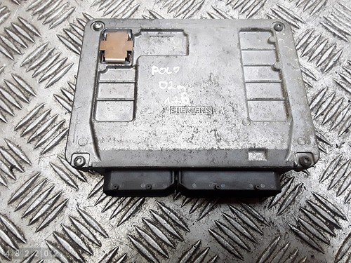 VW POLO STEUERGERÄT STEUERGERÄT 1200BENZIN 03D906032C 5WP4012405 Bj 2002
