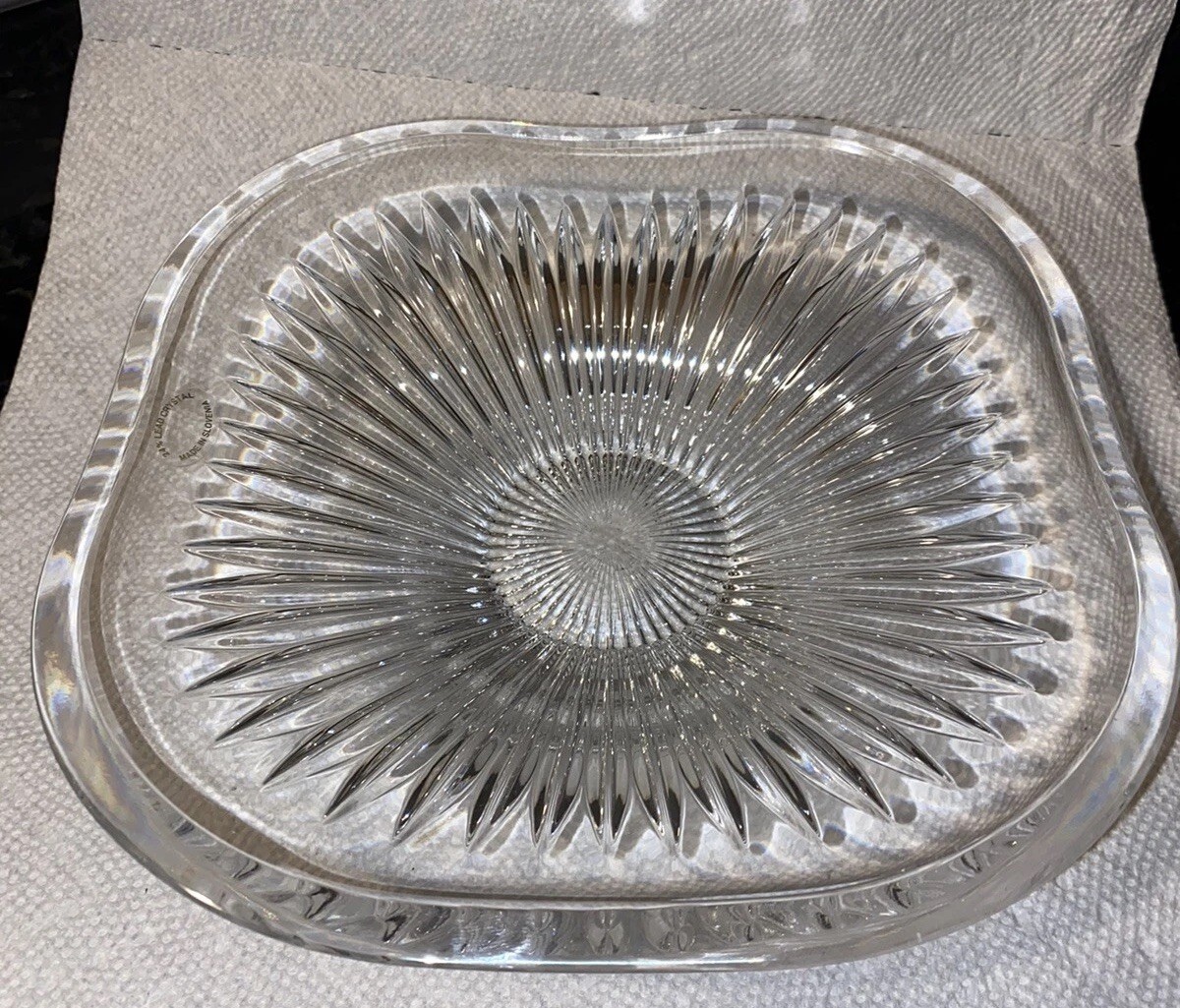 Violetta 24% Lead Crystal Round Bowl Dish 7 3/4&rdquo;Made in Slovenian
