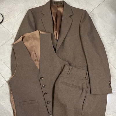 Vtg 60s 70s Geoffry Scott 3 Piece Suit set sz 38 short brown - Image 1 of 4