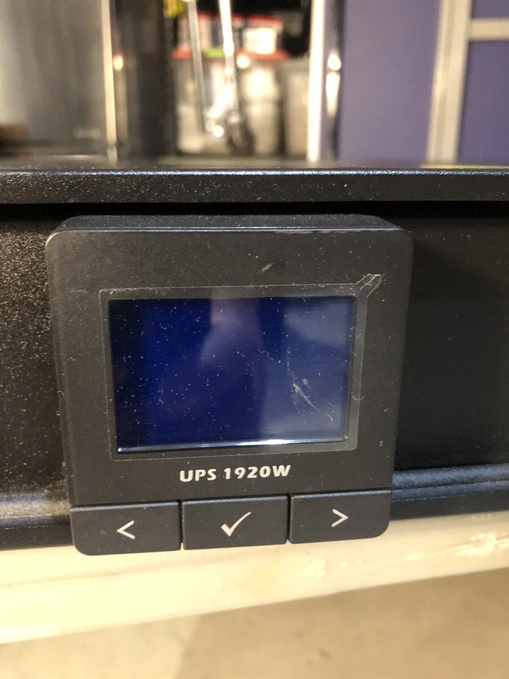 DELL RACKMOUNT UPS 1920W H928N (NO BATTERIES - NO BEZEL) - Image 3 of 4