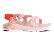 metallic rose gold chacos