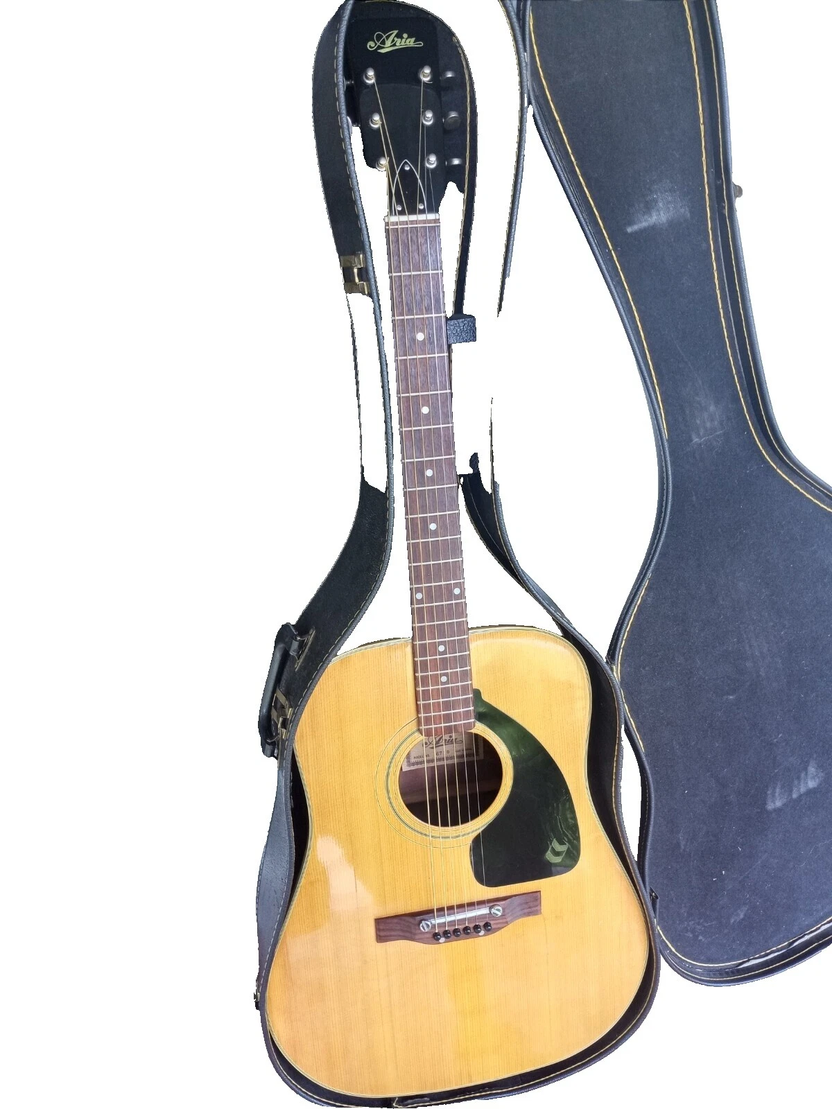 Cuerpo de caoba Aria guitarras acústicas