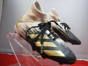 predator cleats youth