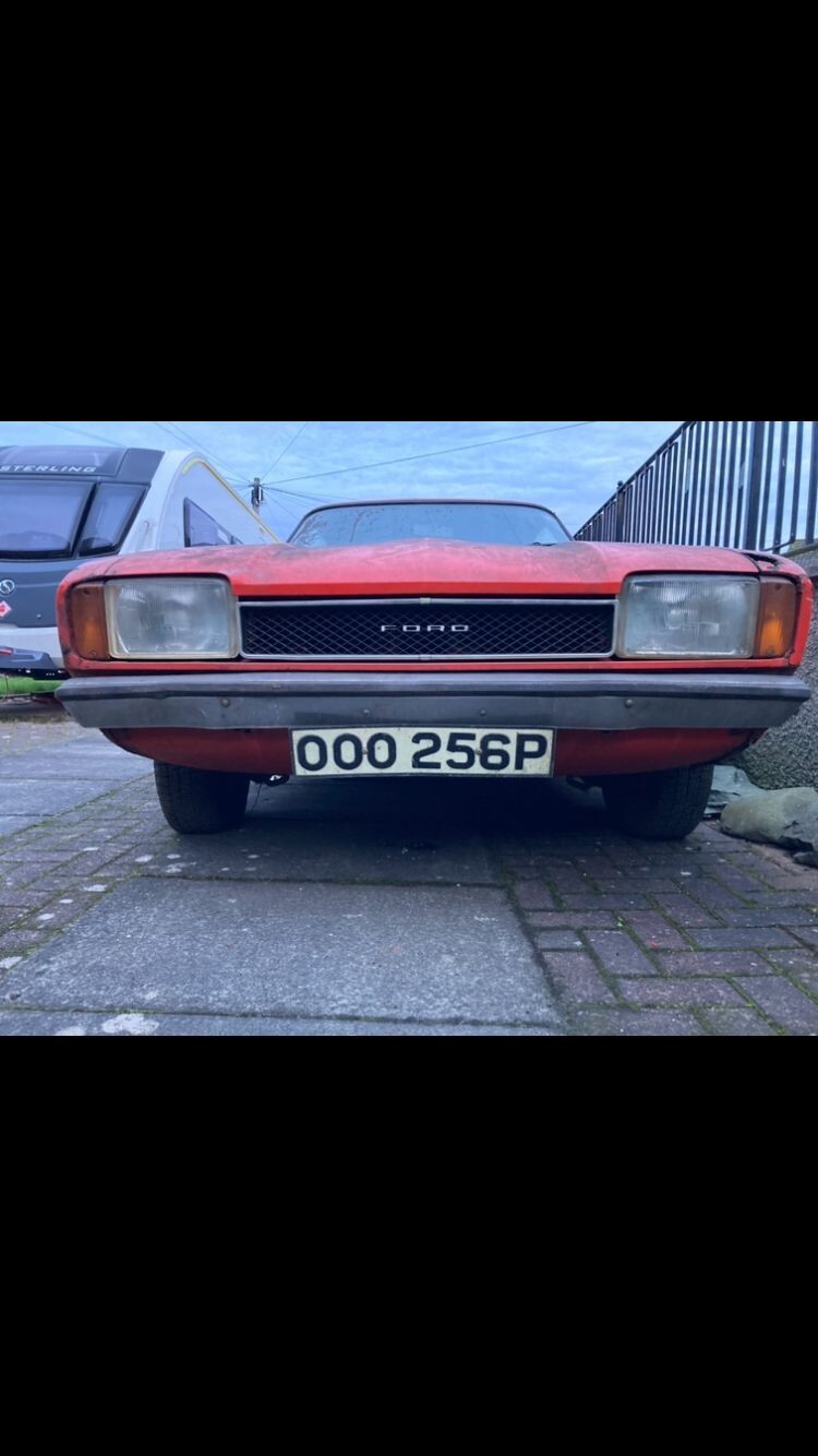 Ford Capri 1.6 gl  barn find one previous owner - Picture 1 of 18