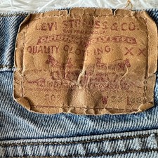 Vintage 80s/90s Levi’s 505 USA Made Zip Fly Straight Leg Distressed Jeans 33x32