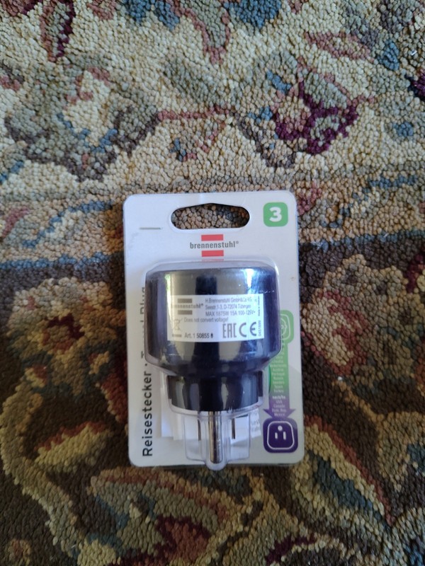 Brennenstuhl Travel Plug