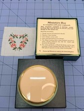 Beautiful FRAMECRAFT Miniatures Petit Point Kit Rose Wreath box, Made in England