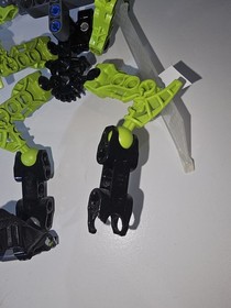 Lego Bionicle MISTIKA (8688-8696) - Near Complete Sets 2008 Toa and Makuta READ