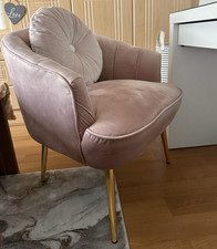 Rose velvet chair 