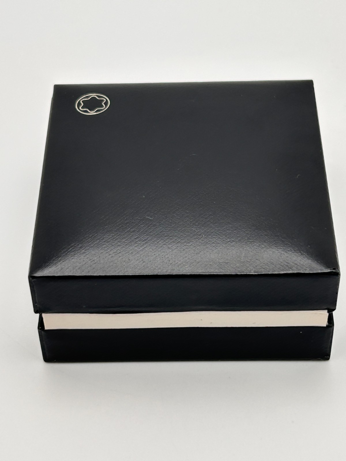 Montblanc Cufflinks Rectangular Rubber Inlay Star… - image 16