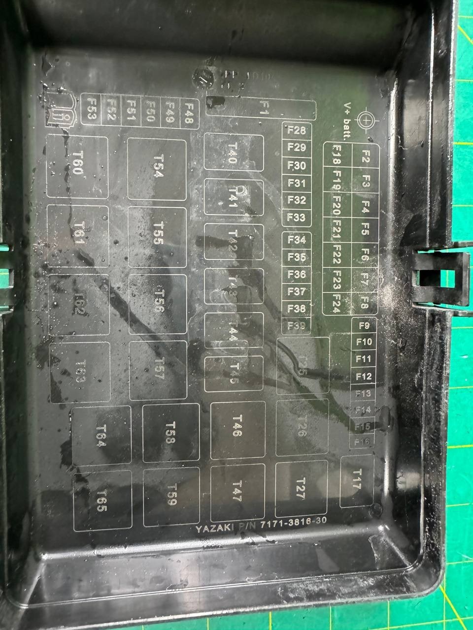14-17 MASERATI GHIBLI M157 ENGINE BATTERY FUSE RELAY JUNCTION BOX OEM
