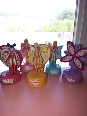 Rare Winx Club 2004 Magical Minis- Bloom, Flora, Stella, Musa w/ Spinning Stages