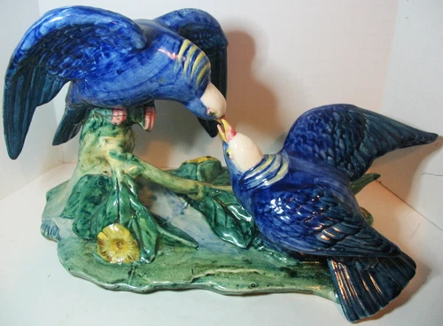 Stangl Pottery Crowned Pigeons #3518 One Feeding Other