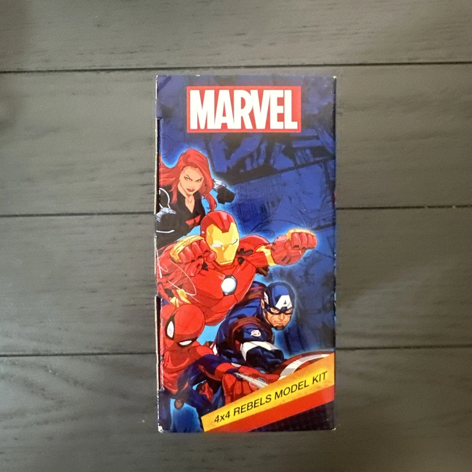 Marvel Black Widow Jeep Wrangler Rubicon 4x4 Rebels Modelo Kit Die Cast Metal Foto 4 de 4