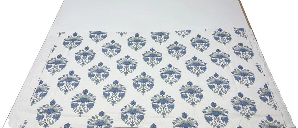 MARTYN LAWRENCE BULLARD SURAYA BLUE LINEN DESIGNER FABRIC REM 31" LONG 54"W - Image 3 of 4