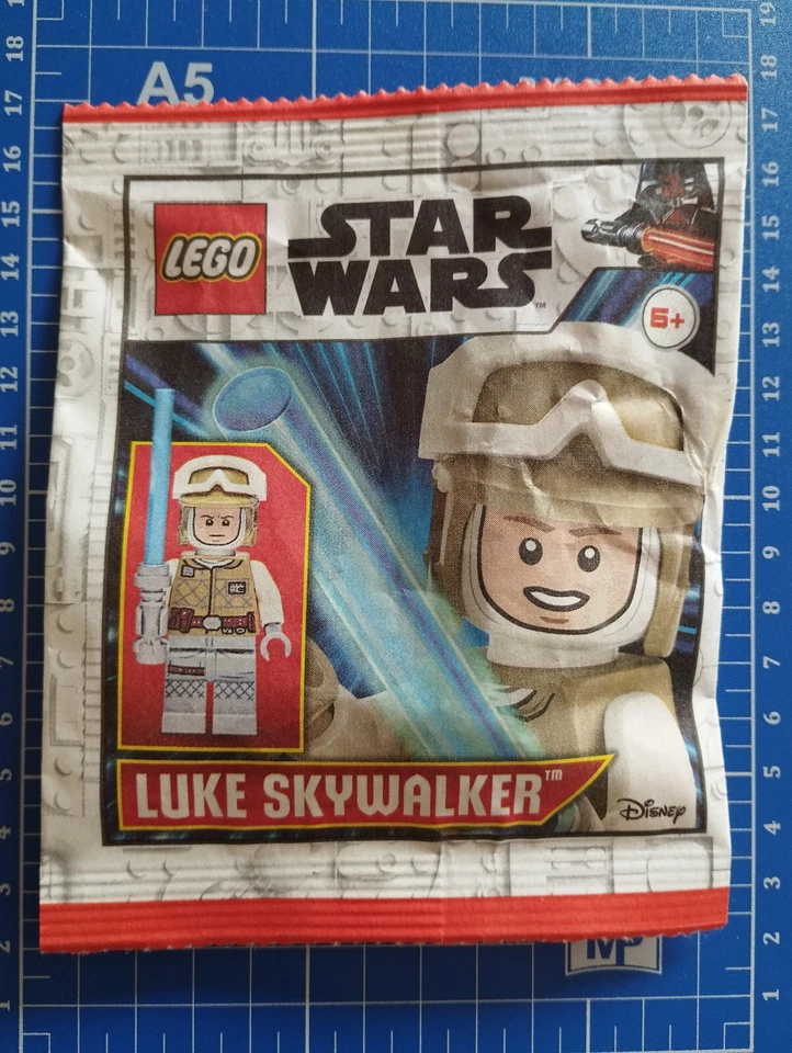 LEGO FOILBAG PACK STAR WARS MARVEL AVENGERS SUPERHEROES BATMAN MOVIE LIMITED ED - Image 3 of 4