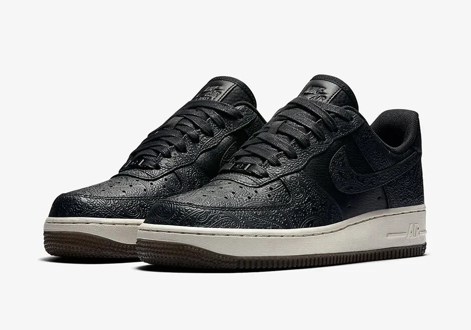 nike air force 1 black 37.5