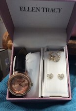 ELLEN TRACY FASHION JEWELY ENSEMBLE (runningwatch ,heart Earrings And Necklas)