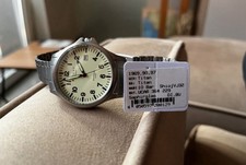 Regent Leuchtkeks Neu Datum Quarzuhr 36mm Titan Saphirglas 10atm