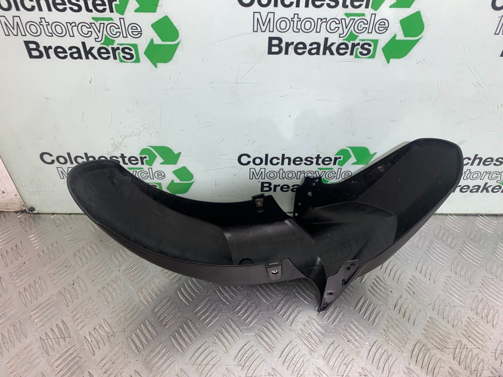 YAMAHA XMAX 300 FRONT MUDGUARD YEAR 2017-2020 (CMB1218)