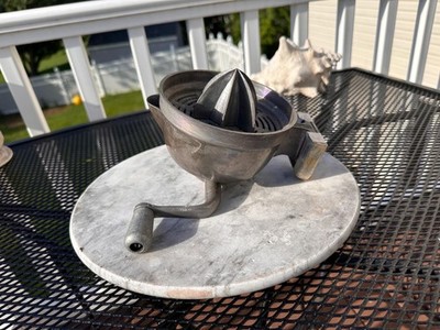 Vintage L.E. Mason Co. Hand Juicer Reamer | Boston Citrus Juicer | Retro