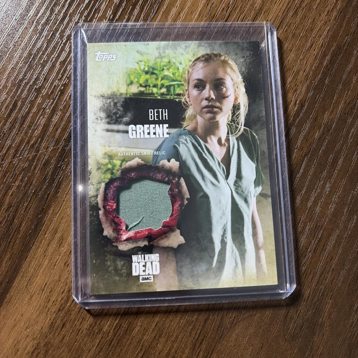 ウォーキングデッド 小道具・衣装カード レア！ Topps The Walking Dead Costume Collectable Trading Cards for sale