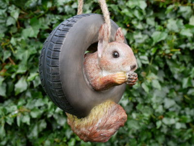 Eichhörnchen Reifen Baumbehang Garten Ornament Statue Skulptur Harz Dekoration