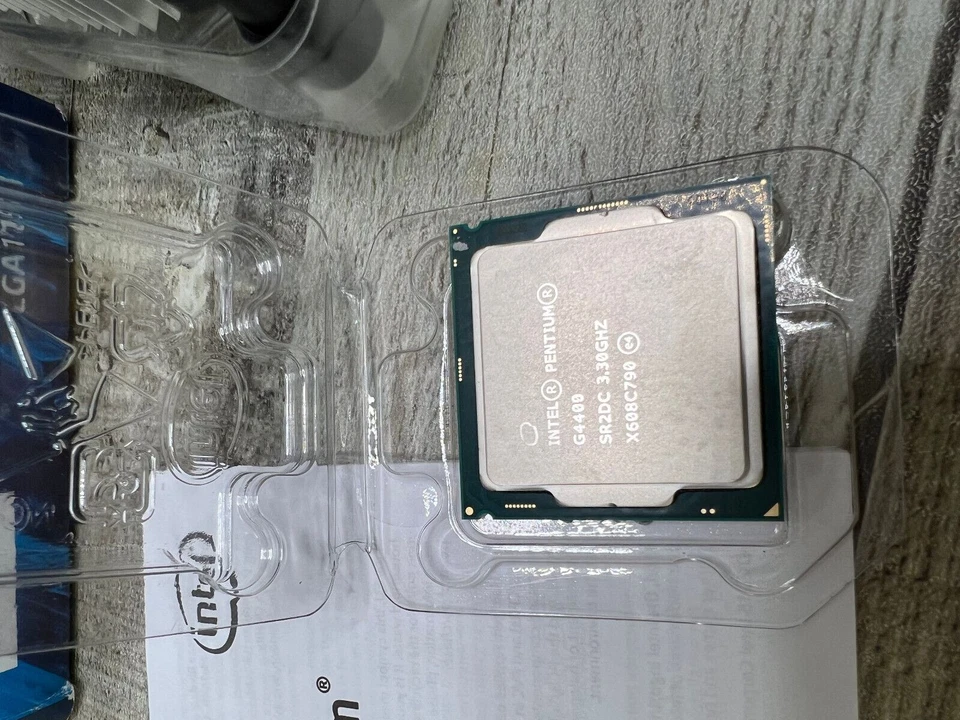 Intel Pentium G4400 Skylake Dual-core LGA1151 con enfriador | ¡Envío rápido, vendedor de EE. UU.! Foto 3 de 4