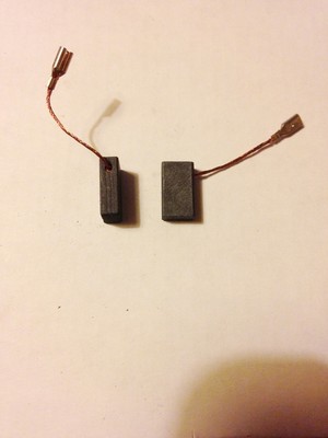 KOHLENSTOFFBÜRSTEN 15 mm x 9 mm x 5 mm KABEL ZUR SEITE GENERISCHER ELEKTROMOTOR x 2