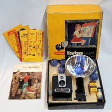 Kodak Brownie Hawkeye Flash Outfit Camera Set w/ Flash Bulbs Film Box More 177L
