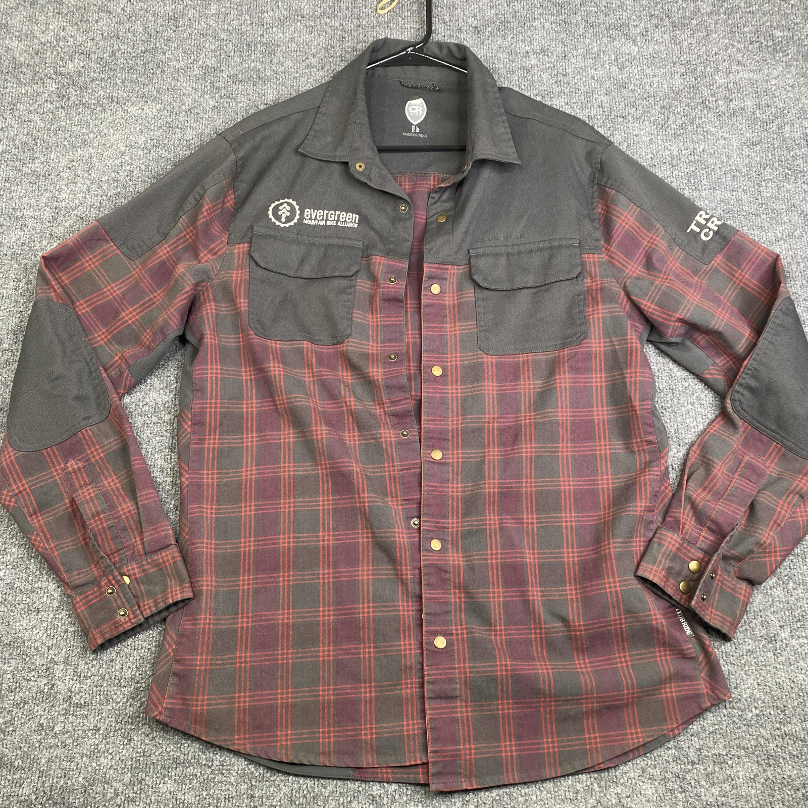 Club Ride Shirt Mens Large Red Plaid Snap Front Long Sleeve Cycling Evergreen