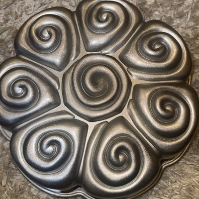 #ad #ad NORDIC WARE Cinnamon Bun PULL A Part Pan Retried Bronze USA 10 Cups Looks New $45.00