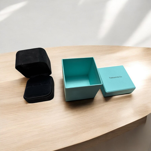 Tiffany & Co. Signature Ringbox Verlobung schwarz Samt (LEERKARTON) - Bild 1 von 7